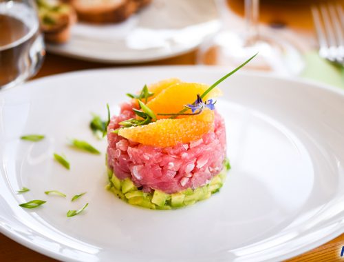 Tartare-di-tonno-saku-avocado-arancia