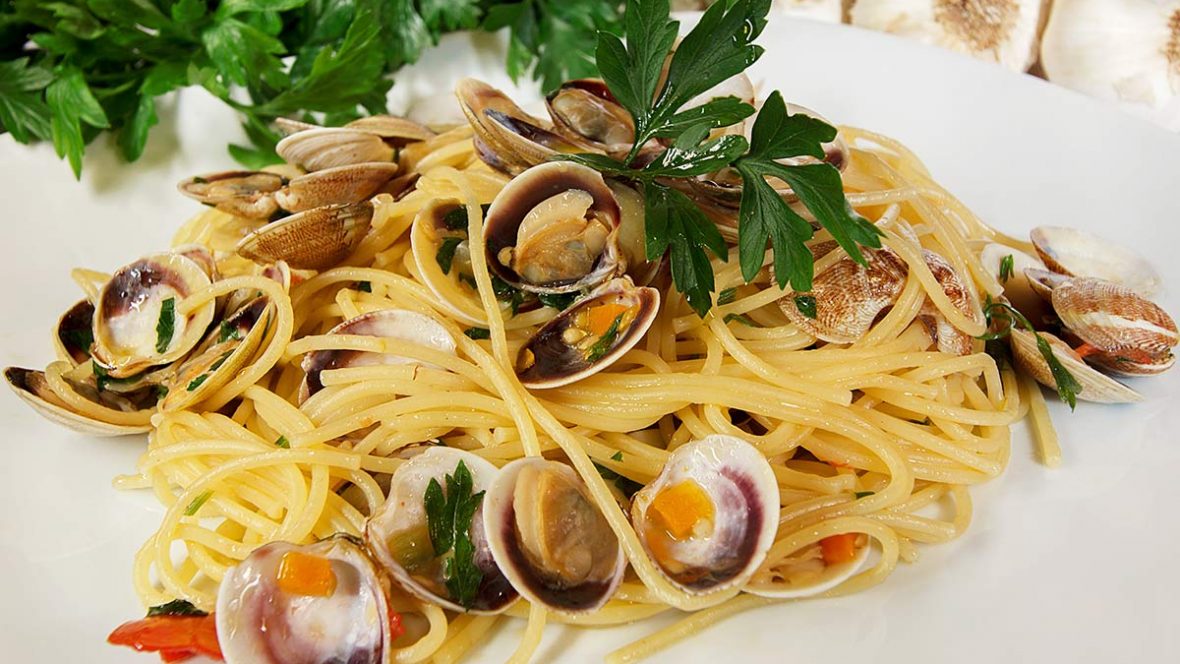 Spaghetti con vongole lupini dell'Adriatico