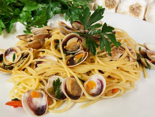 Spaghetti con vongole lupini dell'Adriatico